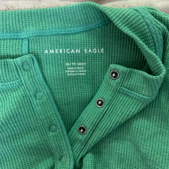 american eagle long sleeve - Picture 2 of 3